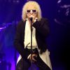 Exclusif - Michel Polnareff lors de son concert à la patinoire de Mériadeck à Bordeaux, France, le 30 novembre 2016. Michel Polnareff a été admis en urgence samedi 3 décembre à l'hôpital américain de Neuilly-sur-Seine. Se déclarant "dans un état d'épuisement total", il a été contraint d'annuler les deux derniers concert de sa tournée 2016 à Paris et à Nantes. Le Vendredi 2 décembre, deux heures avant de monter sur scène, Michel Polnareff, souffrant d'une insuffisance respiratoire, a annulé son concert-événement à la salle Pleyel de Paris. © Patrick Bernard-Quentin Salinier/Bestimage (No Web No Blog pour la Belgique et la Suisse)  Michel Polnareff perfotms at the Meriadeck ice rink in Bordeaux, France, on November 30th, 2016. Michel Polnareff was admitted urgently on Saturday, December 3 at the American hospital in Neuilly..30/11/2016 - Bordeaux