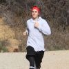 Justin Bieber fait du jogging sur les hauteurs de Los Angeles, le 13 décembre 2016