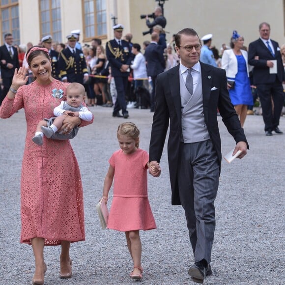 La princesse Victoria, le prince Daniel de Suède et leurs enfants le prince Oscar et la princesse Estelle au baptême du prince Alexander de Suède au palais Drottningholm à Stockholm le 9 septembre 2016.