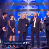 Patrick Fiori, Laurence Lemarchal, Yvan Cassar, Pierre Lemarchal et Nikos Aliagas. Image de la soirée Grégory Lemarchal : Dix ans après, l'histoire continue, le 7 janvier 2017 au Zénith de Paris et sur TF1, au cours de laquelle Patrick Fiori a interprété - accompagné au piano par Yvan Cassar - Pour mieux s'aimer, chanson inédite de Grégory Lemarchal.