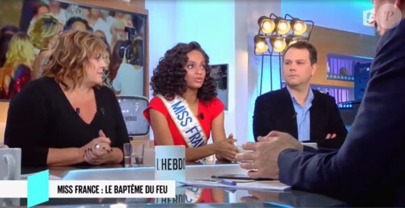 Alicia Aylies, Miss France 2017, au côté de Michèle Bernier dans "C L'hebdo", samedi 7 janvier 2017, sur France 5