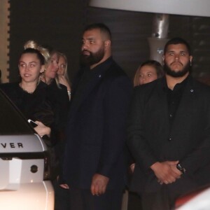 Miley Cyrus et Liam Hemsworth sont allés dîner chez Nobu avec des amis, à Los Angeles le 8 janvier 2017