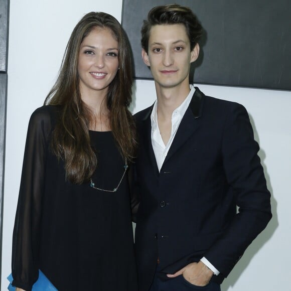 Annabelle Belmondo et Pierre Niney - Cérémonie de remise du 22eme Prix Montblanc de la Culture à la galerie Yvon Lambert à Paris le 1er juillet 2013.