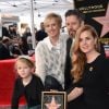 Amy Adams, sa mère Kathryn Adams, son compagnon Darren Le Gallo et leur fille Aviana - Amy Adams reçoit son étoile sur le célèbre "Walk of Fame" à Hollywood, Los Angeles, Californie, Etats-Unis, le 11 janvier 2017.