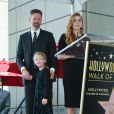 Amy Adams reçoit, en famille, son étoile sur le Walk of Fame à Hollywood le 11 janvier 2016