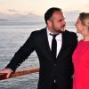 François-Xavier Demaison et sa compagne Anais participent au gala annuel de la Croix Rouge française dans le cadre du prestigieux hôtel Eden Roc au Cap d'Antibes.