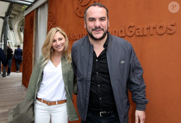 François-Xavier Demaison et sa compagne Anaïs Tihay - People au village des Internationaux de Tennis de Roland Garros le 26 mai 2016. © Dominique Jacovides / Bestimage