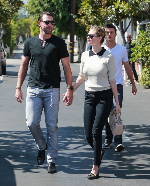 Kate Upton est allée déjeuner avec son fiancé Justin Verlander au restaurant Fred Segal à West Hollywood, le 4 octobre 2016.