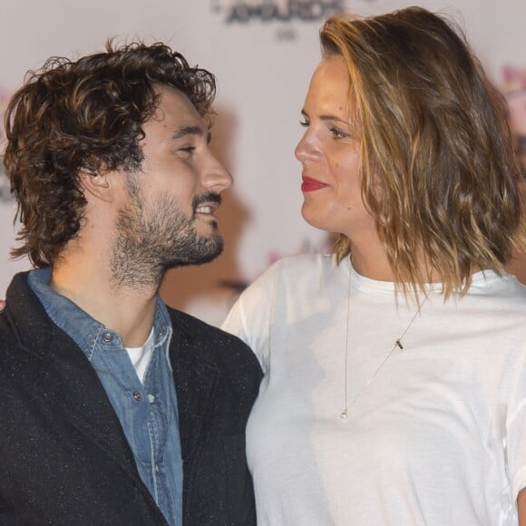 Laure Manaudou et son compagnon Jérémy Frérot - Arrivées à la 17ème cérémonie des NRJ Music Awards 2015 au Palais des Festivals à Cannes, le 7 novembre 2015.