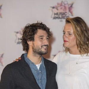 Laure Manaudou et son compagnon Jérémy Frérot - Arrivées à la 17ème cérémonie des NRJ Music Awards 2015 au Palais des Festivals à Cannes, le 7 novembre 2015.