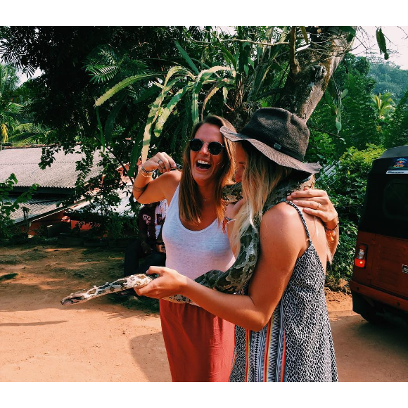 Laure Manaudou en vacances au Sri Lanka avec une amie. Photo postée sur Instagram en janvier 2017.