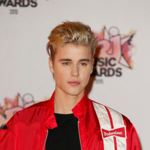Justin Bieber à la 17ème cérémonie des NRJ Music Awards 2015 au Palais des Festivals à Cannes, le 7 novembre 2015. © Christophe Aubert via Bestimage