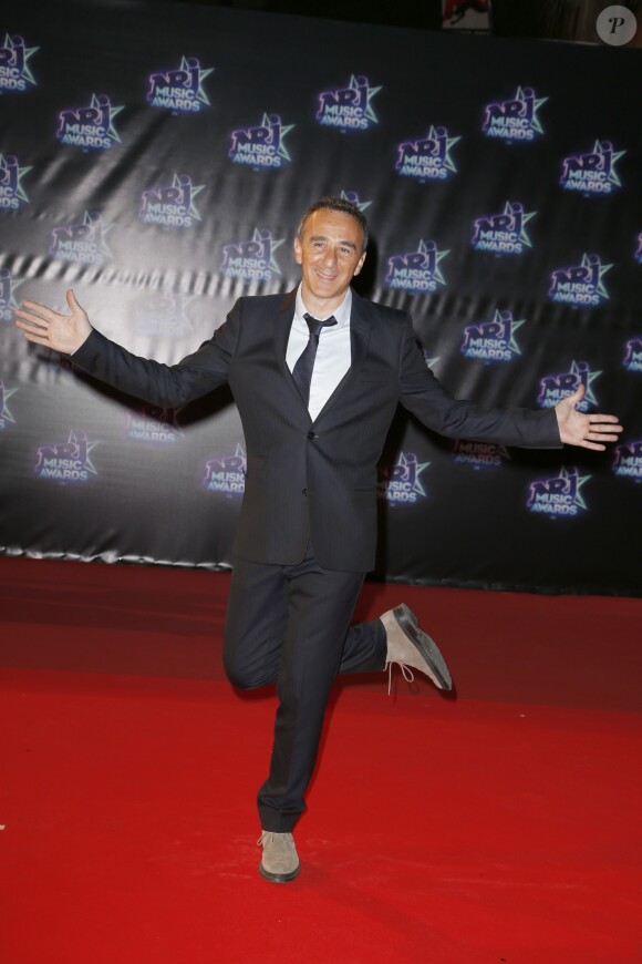 Elie Semoun lors de la 18ème cérémonie des "NRJ Music Awards" au Palais des Festivals à Cannes, le 12 novembre 2016. © Christophe Aubert via Bestimage