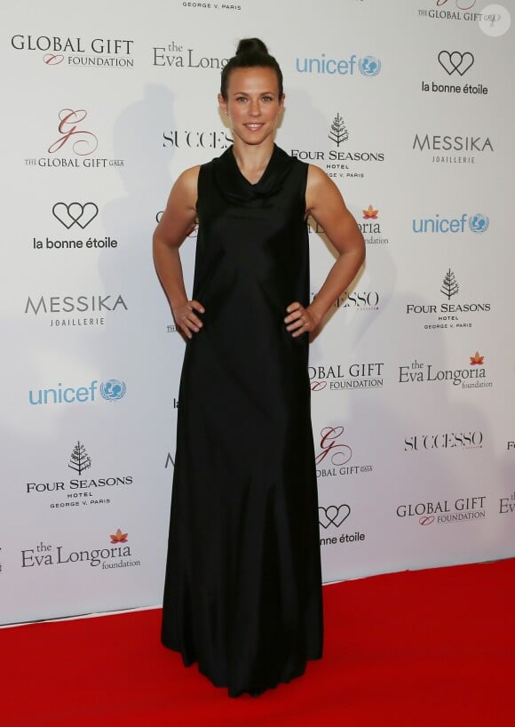 Lorie (Laure Pester) - Photocall des célébrités à la 7ème Édition du Global Gift Gala au Four Seasons Hotel George V à Paris le 9 mai 2016 © Marc Ausset-Lacroix / Bestimage  Photocall of celebrities at the 7 th edition of Global Gift Gala at Four Seasons Hotel George V in Paris on 09/05/201609/05/2016 - Paris