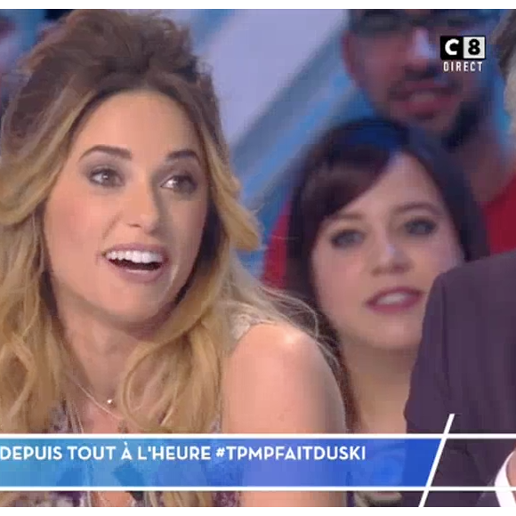 Enora Malagré fait une révélation coquine au sujet de Capucine Anav. "TPMP fait du ski", le 20 janvier sur TF1.