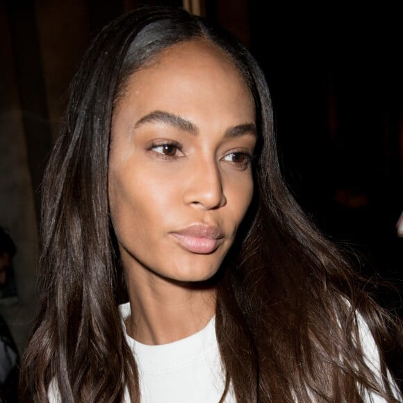 Joan Smalls - Arrivées au défilé de mode "Givenchy", collection Hommes Automne-Hiver 2017/2018 sur le site Richelieu de la Bibliothèque nationale de France à Paris. Le 20 janvier 2017