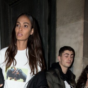 Joan Smalls - Arrivées au défilé de mode "Givenchy", collection Hommes Automne-Hiver 2017/2018 sur le site Richelieu de la Bibliothèque nationale de France à Paris. Le 20 janvier 2017