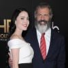 Rosalind Ross enceinte et son compagnon Mel Gibson à la 20ème soirée annuelle Hollywood Film Awards à l'hôtel Beverly Hilton à Beverly Hills, le 6 novembre 2016 © Birdie Thompson/AdMedia via Zuma/Bestimage