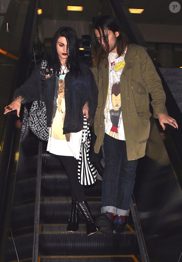 Frances Bean Cobain et son fiancé Isaiah Silva arrivent à l'aéroport de LAX, le 26 janvier 2015