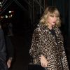 Taylor Swift porte un manteau imprimé léopard dans le quartier de Lower Manhattan à New York City, New York, Etazts-Unis, le 7 novembre 2016.