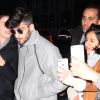 Zayn Malik arrive à l'appartement de sa compagne Gigi Hadid, Il a été dit que Gigi Hadid aide son compagnon Zayn Malik à travailler avec Taylor Swift à New York le 15 décembre 2016