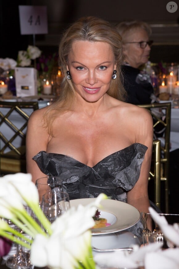 Pamela Anderson - 40 ème édition "The Best Awards" à l'hôtel Four Seasons George V à Paris le 27 janvier 2017.