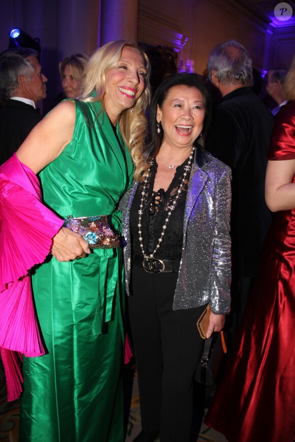 Sylvie Marshall et Jeanne d'Hauteserre (maire du 8ème arrondissement de Paris) à la soirée de la 40ème édition "The Best Awards" à l'hôtel Four Seasons George V à Paris, le 27 Janvier 2017. © Philippe Baldini/Bestimage