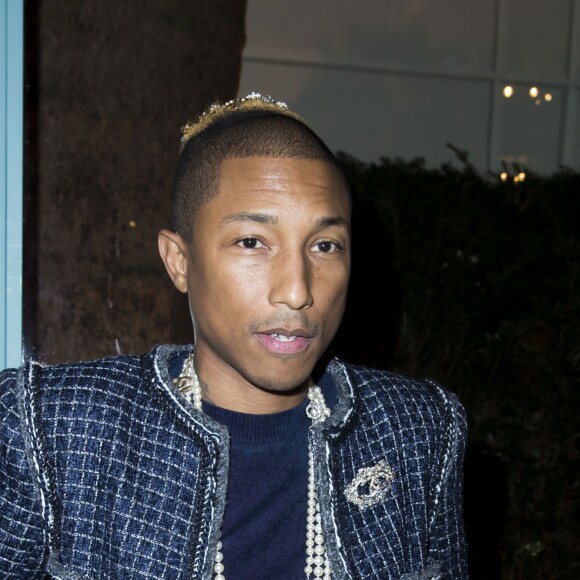 Pharrell Williams - Deuxième défilé Chanel "Métiers d'Art" au Ritz à Paris, France, le 6 décembre 2016.