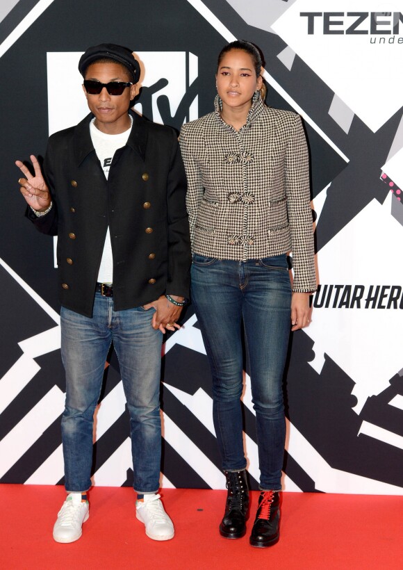 Pharrell Williams et sa femme Helen Lasichanh à la soirée "MTV EMA's 2015" à Milan, le 25 octobre 2015.