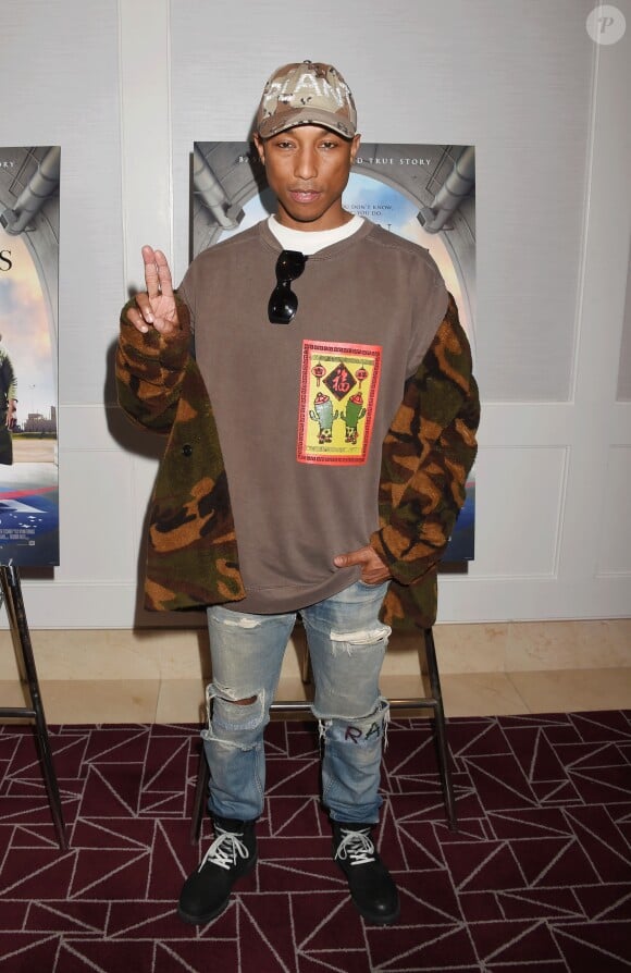 Pharrell Williams lors d'une projection du film ''Les figures de l'ombre'' (Hidden Figures) à West Hollywood, le 4 janvier 2017.