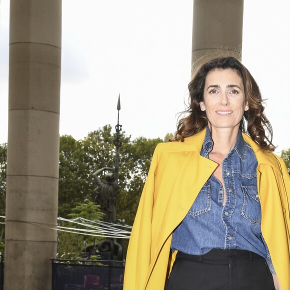 Mademoiselle Agnès (Agnès Boulard) au défilé de mode "Véronique Leroy", collection prêt-à-porter Printemps-Eté 2017 à Paris, le 1er octobre 2016. © Pierre Pérusseau/Bestimage