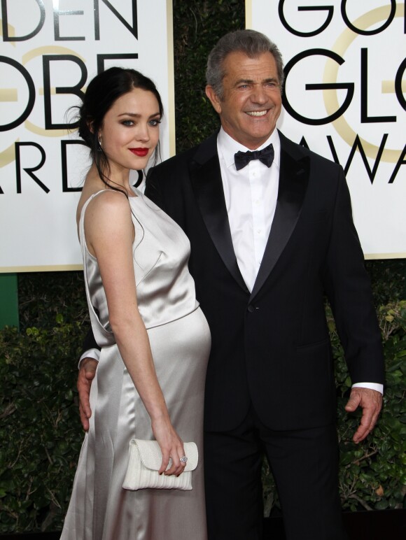 Rosalind Ross (enceinte) et son compagnon Mel Gibson - 74e cérémonie annuelle des Golden Globe Awards à Beverly Hills. Le 8 janvier 2017