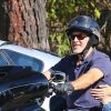 Exclusif - George Clooney se balade en moto Harley-Davidson avec sa femme Amal Clooney le long de Mulholland highway à Los Angeles, le 19 août 2016