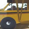Harrison Ford survole Miami dans un avion bimoteur le 8 Janvier 2013.