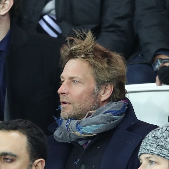 Laurent Delahousse lors du match de Ligue des Champions, 8ème de finale, Paris Saint-Germain contre le FC Barcelona au parc des Princes à Paris, France, le 14 février 2017. Le PSG a remporté le match sur le score de 4-0. © Cyril Moreau/Bestimage