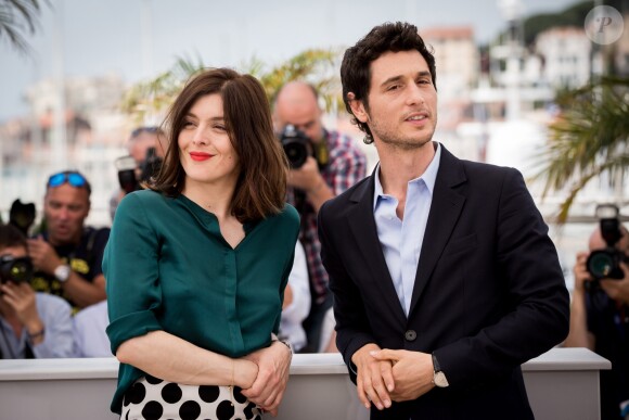 Valérie Donzelli et Jérémie Elkaïm (montre Jaeger-LeCoultre) - Photocall du film "Marguerite & Julien" lors du 68ème festival international du film de Cannes. Le 19 mai 2015.