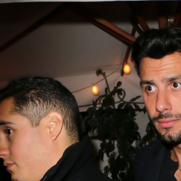 Exclusif - Ricky Martin et Jwan Yosef quittent la soirée des Grammy Awards au Chateau Marmont à Los Angeles le 11 février 2017. © CPA / Bestimage