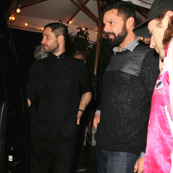 Exclusif - Ricky Martin et Jwan Yosef quittent la soirée des Grammy Awards au Chateau Marmont à Los Angeles le 11 février 2017. © CPA / Bestimage