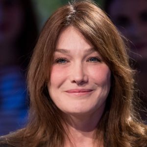 Exclusif - Carla Bruni-Sarkozy - Enregistrement de l'émission MerciBrassens, dans les studios de La Plaine Saint-Denis, qui sera diffusée sur France 2 le samedi 18 février en prime time. Le 31 janvier 2017 © Cyril Moreau / Bestimage