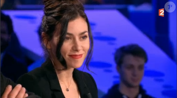 Olivia Ruiz dans "On n'est pas couché", le 18 février 2017 sur France 2.