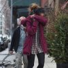 Malia Obama se promène et tente de se cacher des photographes à New York, le 08 février 2017.