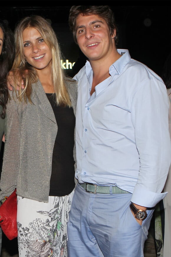 Alexandre Balkany et sa femme Solenne Gallagher en juillet 2011 à Paris.