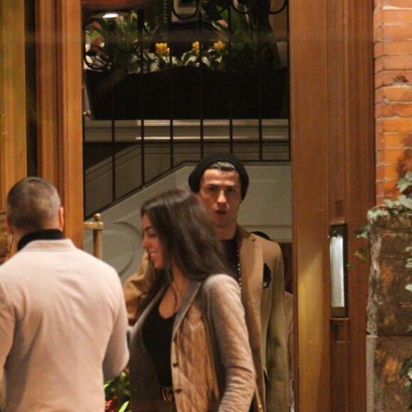 Cristiano Ronaldo fête l'anniversaire de sa compagne Georgina Rodriguez (22 ans) au restaurant Tatel à Madrid, Espagne, le 30 janvier 2017.