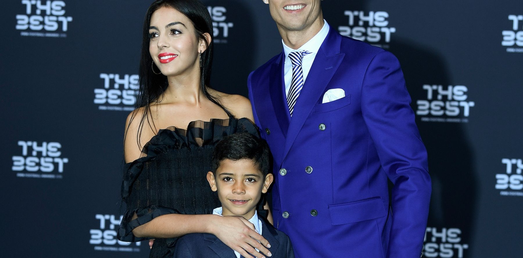 Irina Shayk Et Son Fils Cristiano Ronaldo : Sa chérie Georgina avec un autre, il exprime sa  jalousie - Purepeople