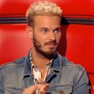 M. Pokora sous le charme de Jenifer dans "The Voice, la suite", sur TF1, le samedi 25 février 2017.