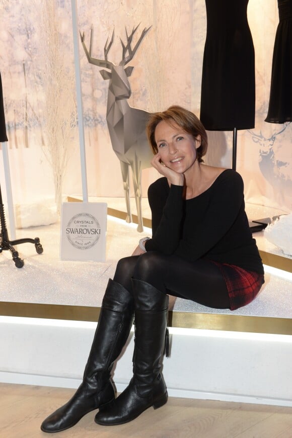 Exclusif - Alexandra Vandernoot lors de la présentation de la collection limitée des marques 1.2.3 et Swarovski dans la boutique 1.2.3, au 7 avenue des Ternes à Paris, le 25 novembre 2016. © Rachid Bellak/Bestimage