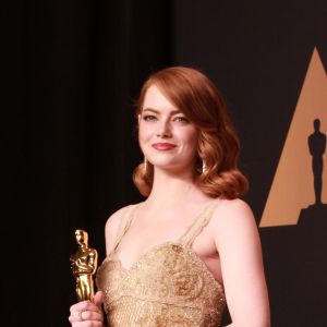 Emma Stone a reçu l'Oscar de la meilleure actrice pour le film "La La Land" lors de la 89ème cérémonie des Oscars au Hollywood & Highland Center à Hollywood, le 27 février 2017. © Theresa Bouche/Zuma Press/Bestimage27/02/2017 - Hollywood
