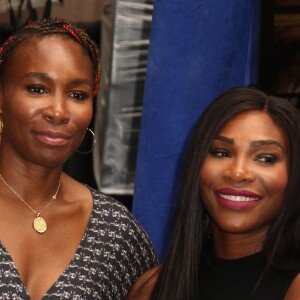 Venus Williams et sa soeur Serena Williams - People au "Virtual Tennis Tournament" à New York. Le 25 août 2016 © Nancy Kaszerman / Zuma Press / Bestimage 25/08/2016 - New York