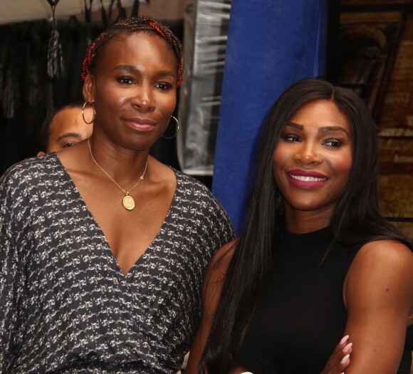 Venus Williams et sa soeur Serena Williams - People au "Virtual Tennis Tournament" à New York. Le 25 août 2016 © Nancy Kaszerman / Zuma Press / Bestimage 25/08/2016 - New York