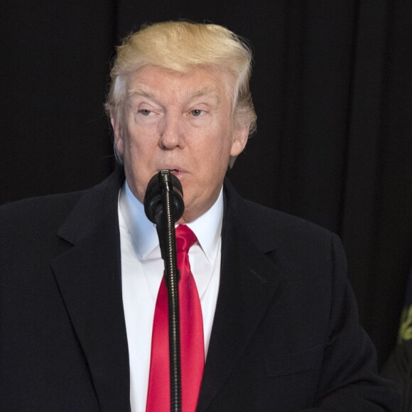 Le président des Etats-Unis Donald Trump visite le musée de la Smithsonian Institution, musée national de l'histoire et de la culture afro-américaine de Washington, The District, Etats-Unis, le 21 février 2017. © Kevin Dietsch/AdMedia/Zuma Press/Bestimage